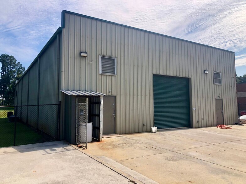 173 H D Atha Rd, Monroe, GA à louer - Photo du bâtiment - Image 3 de 7