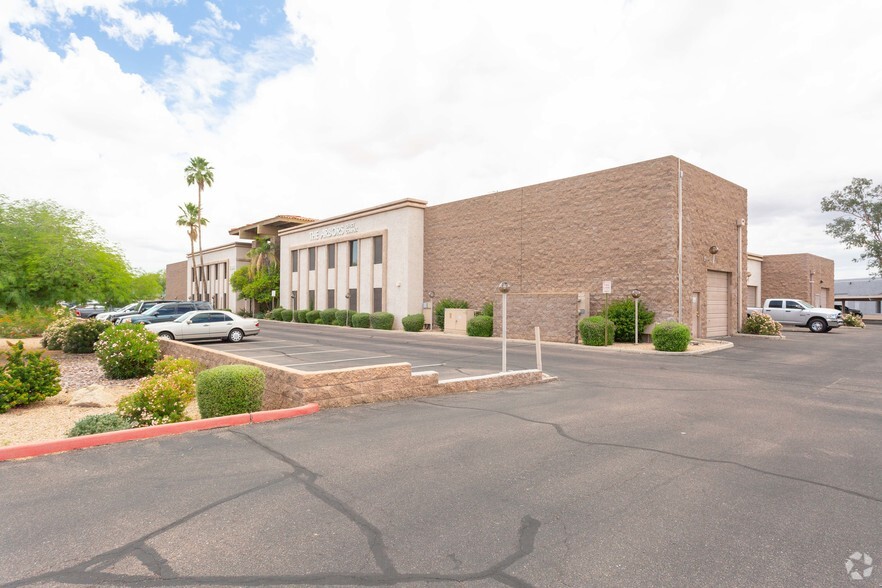 7898 E Acoma Dr, Scottsdale, AZ for lease - Interior Photo - Image 3 of 3