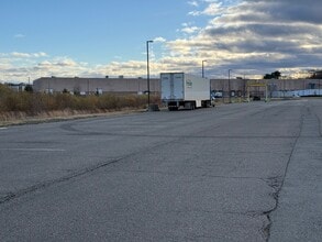 75 International Dr, Windsor, CT à louer Photo intérieure- Image 2 de 3