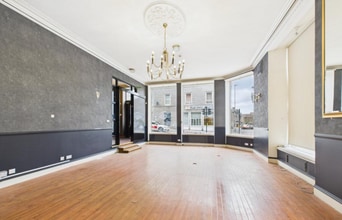 29-35 Esslemont Ave, Aberdeen for lease Interior Photo- Image 1 of 5