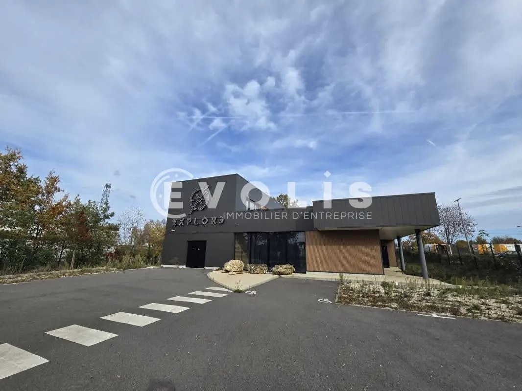 Retail in Marcoussis for sale Building Photo- Image 1 of 14