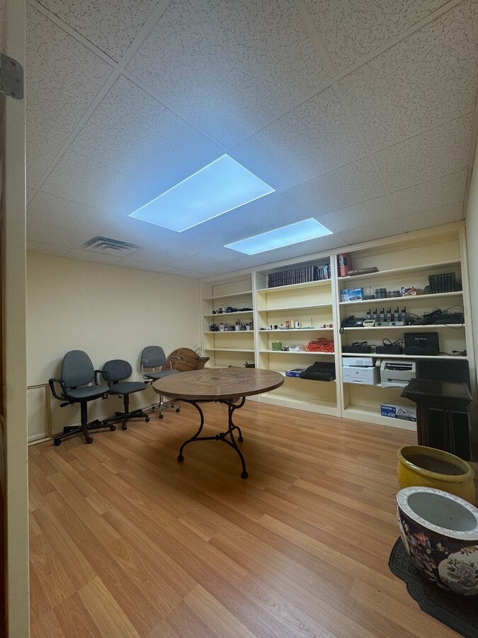 1500 Zion Rd, Northfield, NJ 08225 - Unit 5 -  - Interior Photo - Image 1 of 5