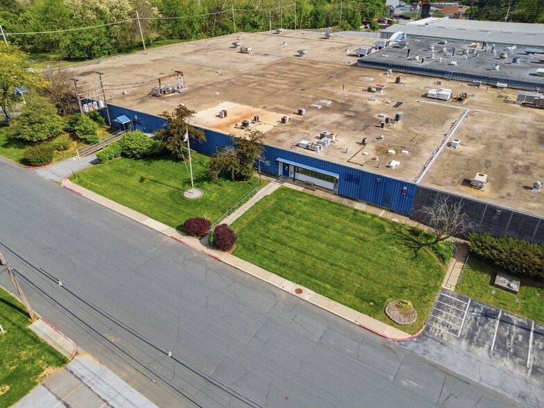 857 Willow Cir, Hagerstown, MD for lease - Building Photo - Image 2 of 18