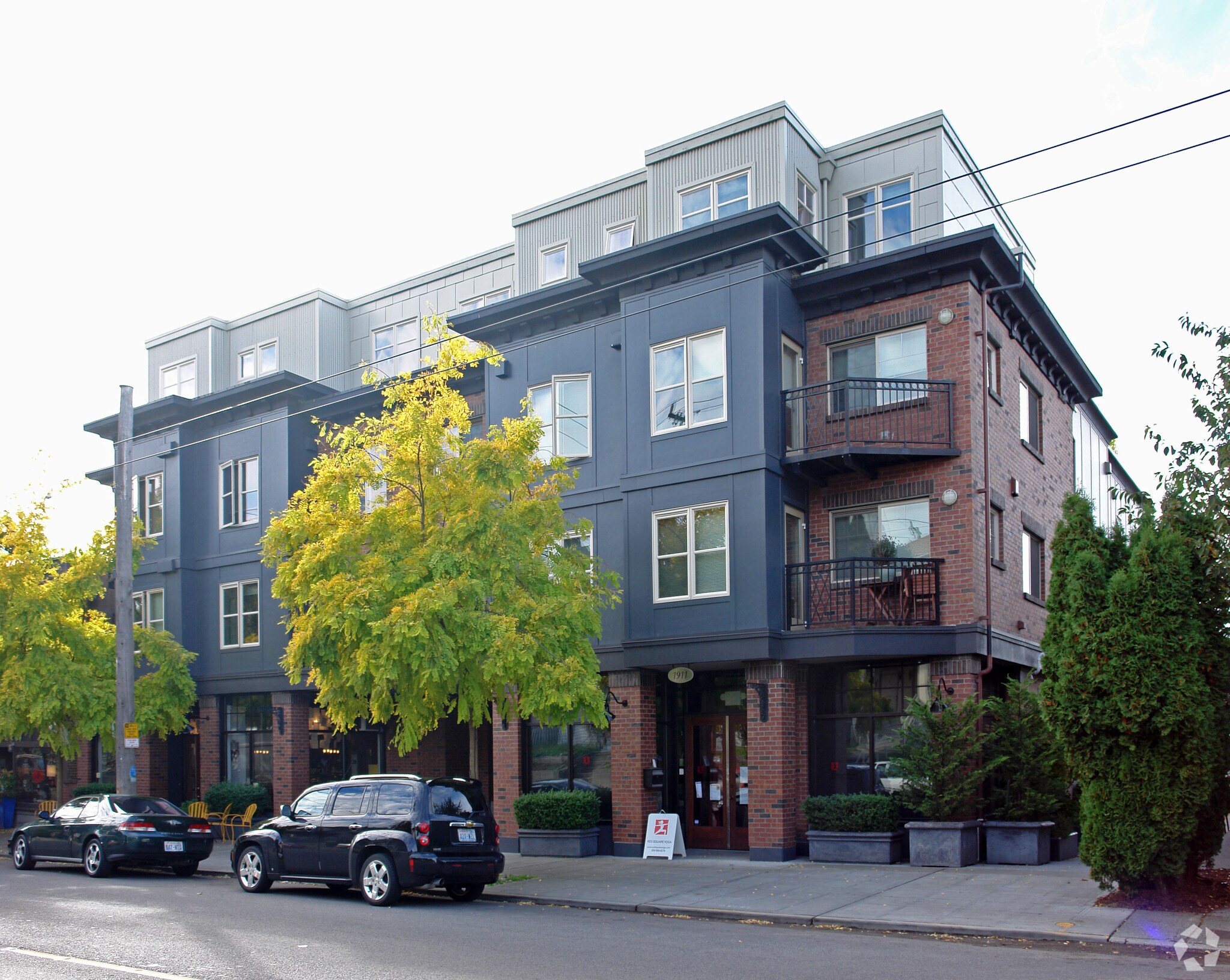 1909 10th Ave W, Seattle, WA à vendre Photo du bâtiment- Image 1 de 1