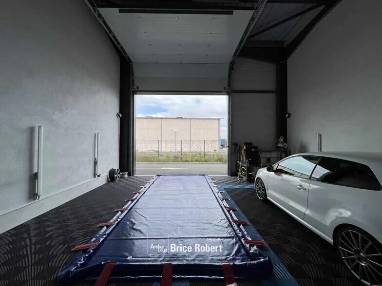 Bureau dans Dagneux à louer - Photo intérieure - Image 3 de 5