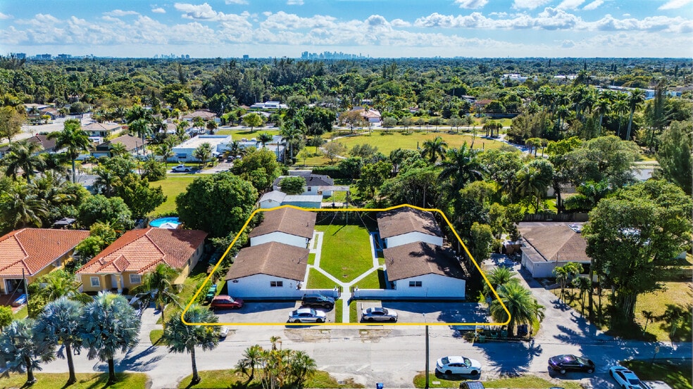 60 NW 161st St, Miami, FL for sale - Aerial - Image 1 of 20