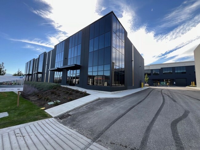 More details for 2090 Pier Mac Way, Kelowna, BC - Industrial for Lease