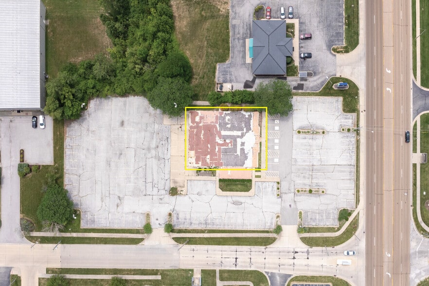 4390 N Illinois St, Swansea, IL for sale - Building Photo - Image 2 of 36