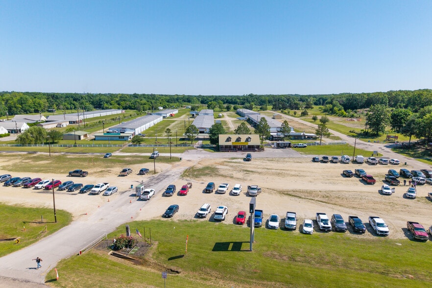 542 E Dallas St, Canton, TX à vendre - Photo du bâtiment - Image 3 de 19