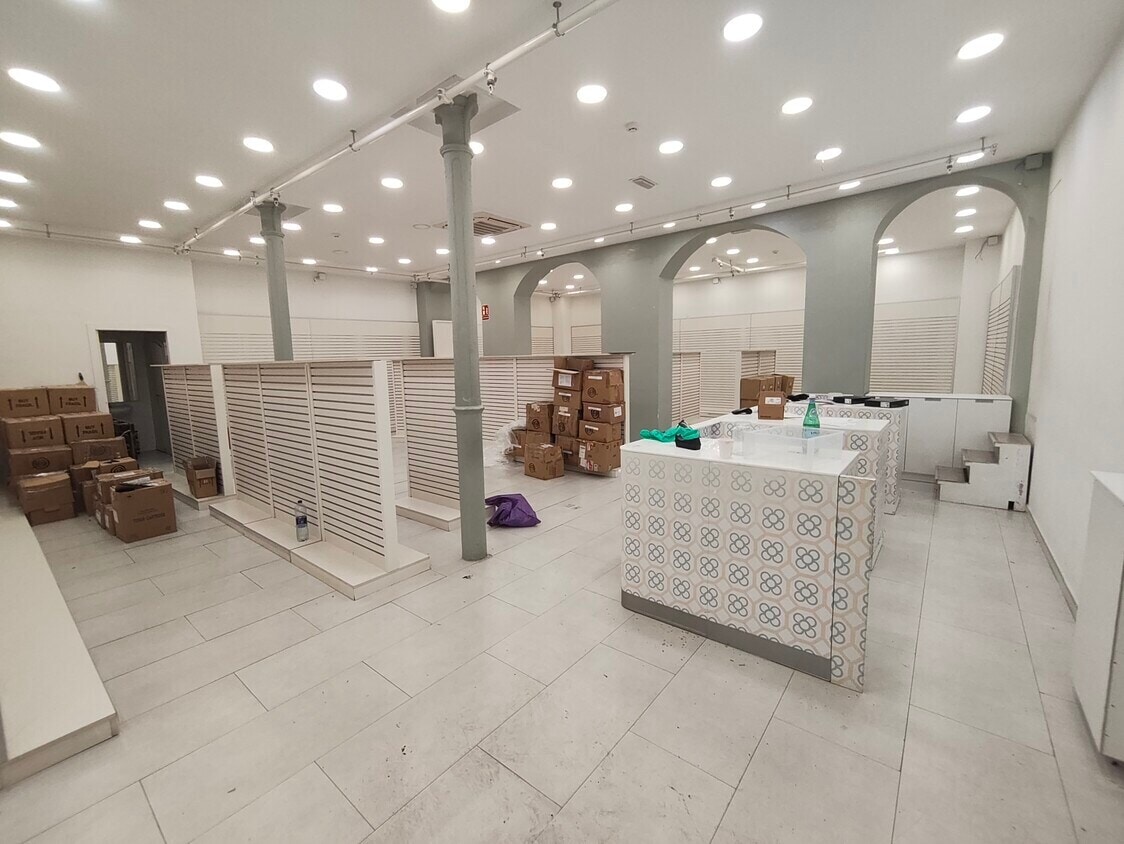 Commerce de détail dans Barcelone, Barcelona à louer Photo intérieure- Image 1 de 14
