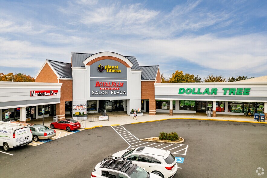 21800 Town Center Plz, Sterling, VA à louer - Photo du bâtiment - Image 2 de 8