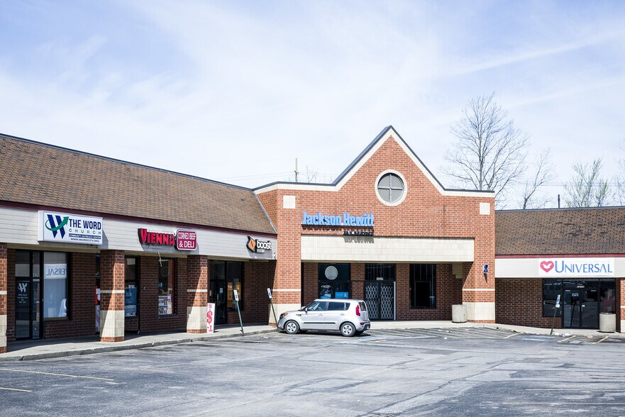 14325-14343 Euclid Ave, Cleveland, OH à louer - Photo du bâtiment - Image 2 de 3