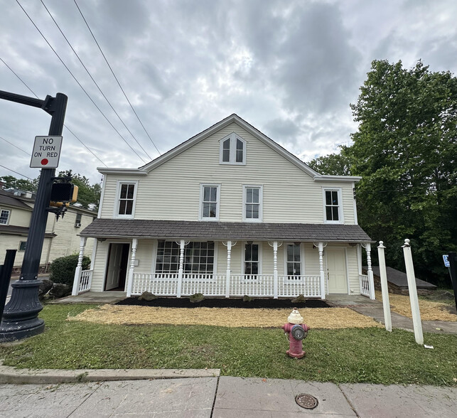 159 N Sycamore St, Newtown, PA for lease - Building Photo - Image 2 of 52