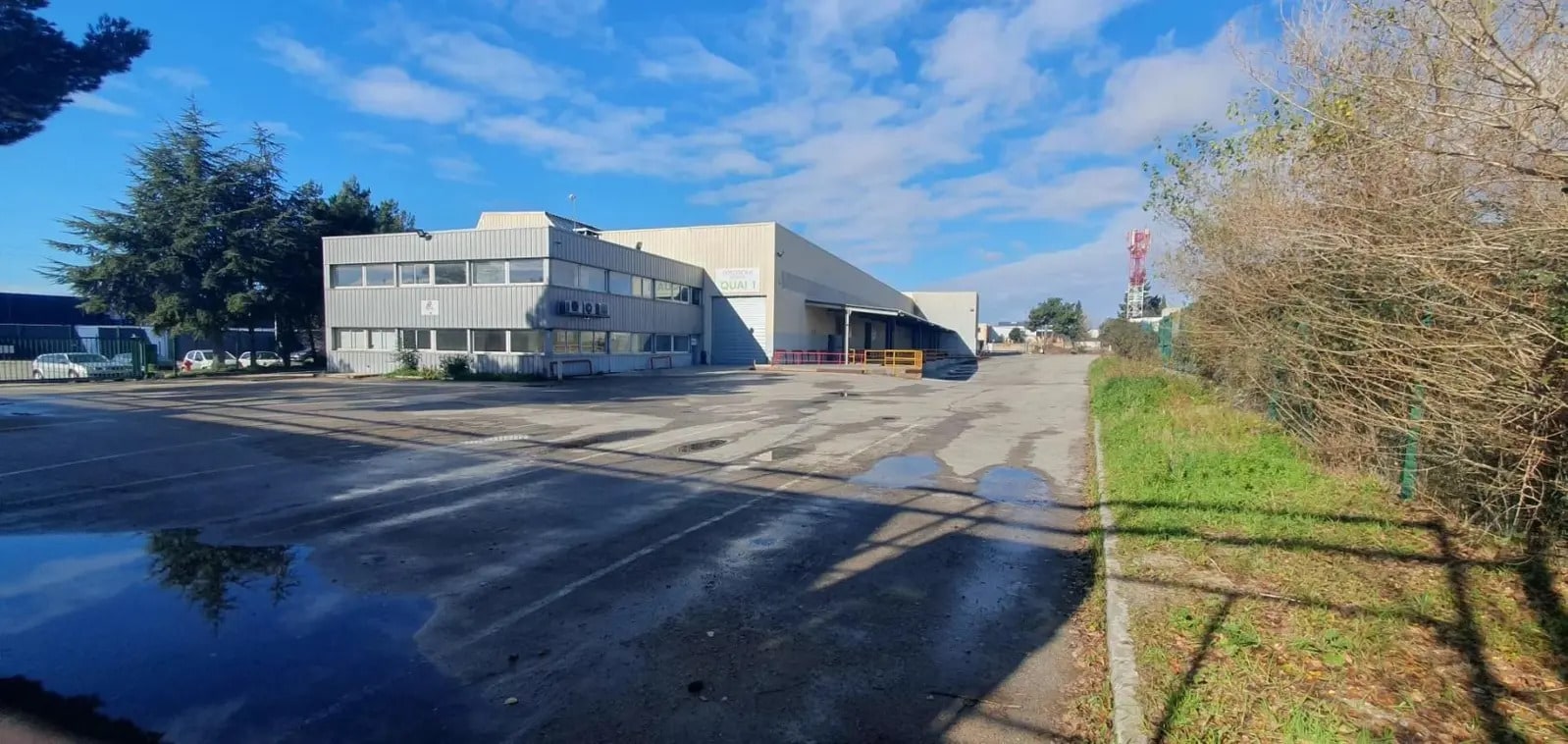 Industrial in Vitrolles for sale Building Photo- Image 1 of 6