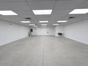 3720-3774 N Andrews Ave, Oakland Park, FL for lease Interior Photo- Image 1 of 2