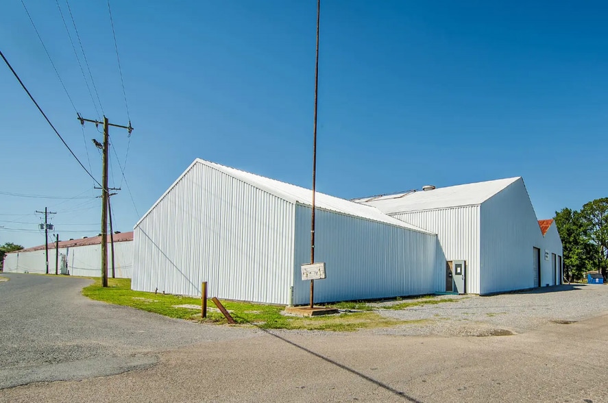 115 Thompson Pl, Thibodaux, LA à vendre - Photo principale - Image 2 de 9