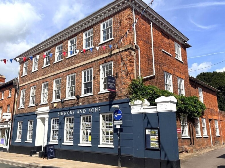 32 Bell St, Henley On Thames for lease - Building Photo - Image 1 of 4