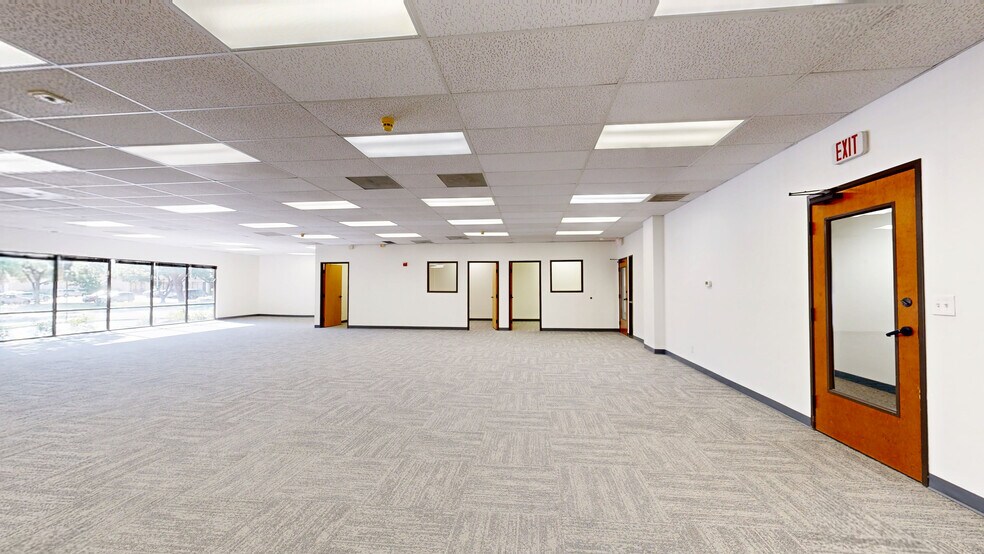 1202 E Arapaho Rd, Richardson, TX à louer - Numérisation 3D de Matterport - Image 3 de 21