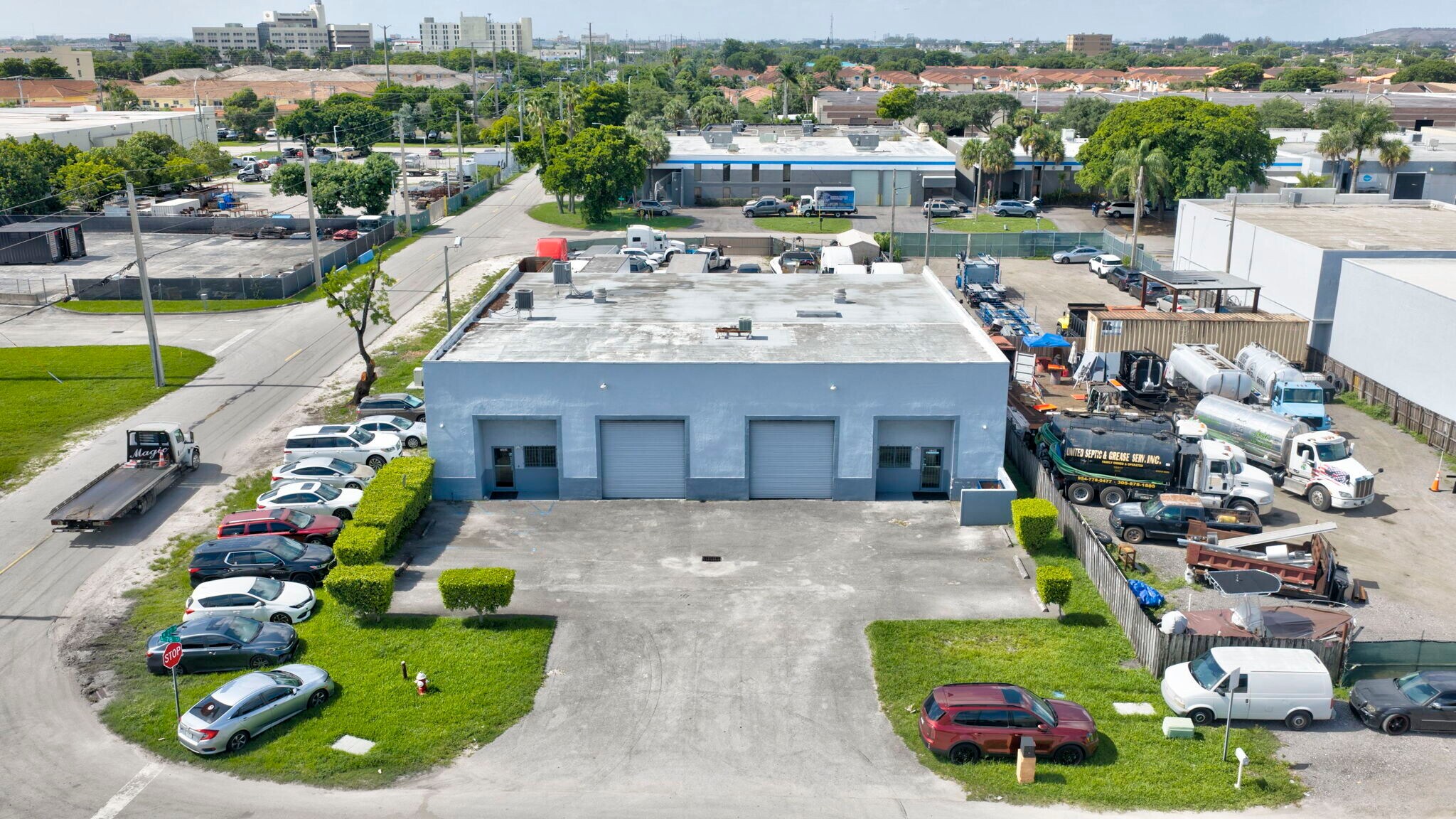 2202-2204 W 78th St, Hialeah, FL à vendre Aérien- Image 1 de 53