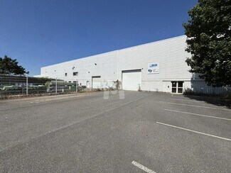 Plus de détails pour Local d'activités à louer