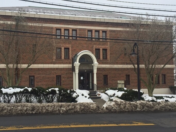 18 Ashford Ave, Dobbs Ferry, NY à vendre - Photo du bâtiment - Image 2 de 23