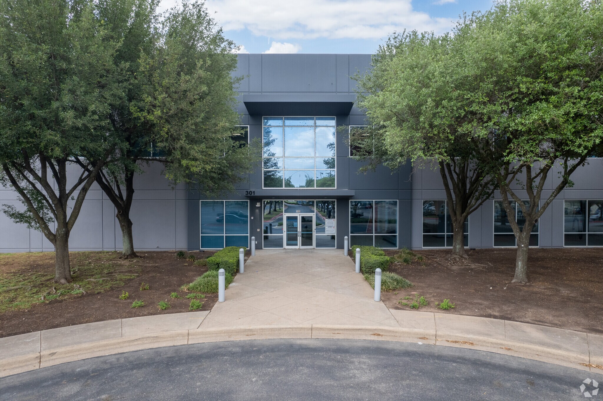 301 W Howard Ln, Austin, TX for lease Building Photo- Image 1 of 22
