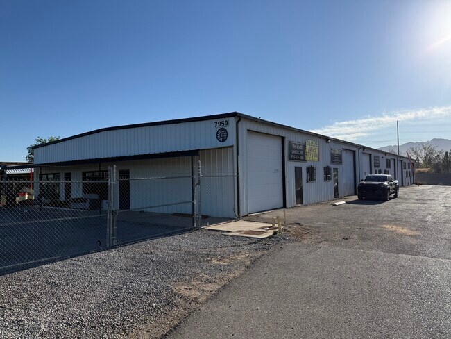 Plus de détails pour 7950 Doniphan Dr, Canutillo, TX - Industriel à louer