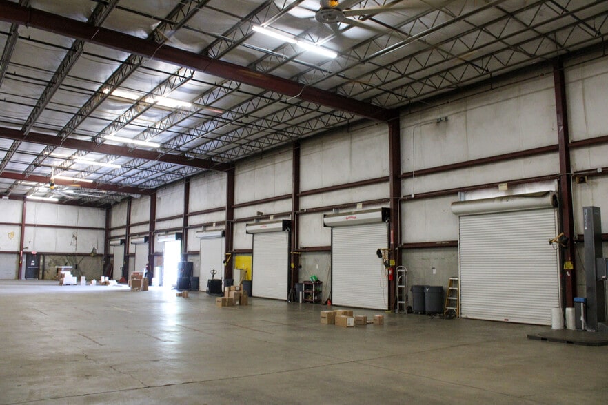 1140 Jordan Rd, Huntsville, AL for lease - Building Photo - Image 2 of 6