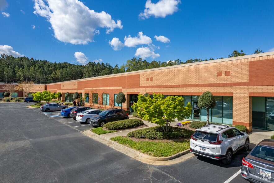 1235 Old Alpharetta Rd, Alpharetta, GA à louer - Photo du bâtiment - Image 2 de 23