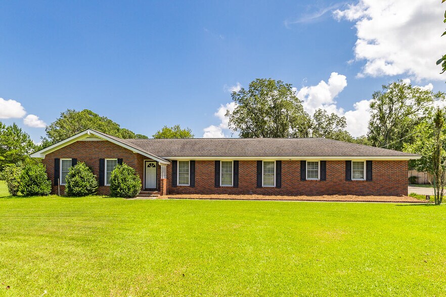 1324 S Rogers St, Pooler, GA à vendre - Photo du bâtiment - Image 2 de 11