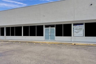 3908 NW 19th St, Lauderhill, FL for lease Building Photo- Image 2 of 6