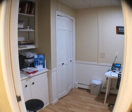 1013 N Main St, Oshkosh, WI for sale Interior Photo- Image 2 of 21