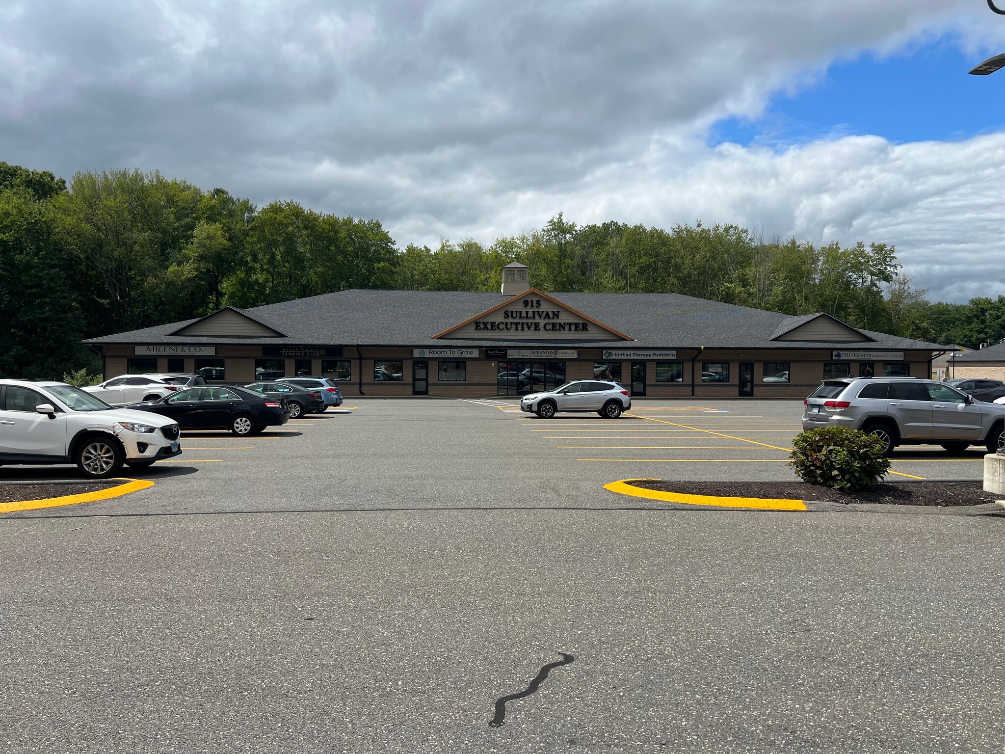 915 Sullivan Ave, South Windsor, CT for lease Building Photo- Image 1 of 11