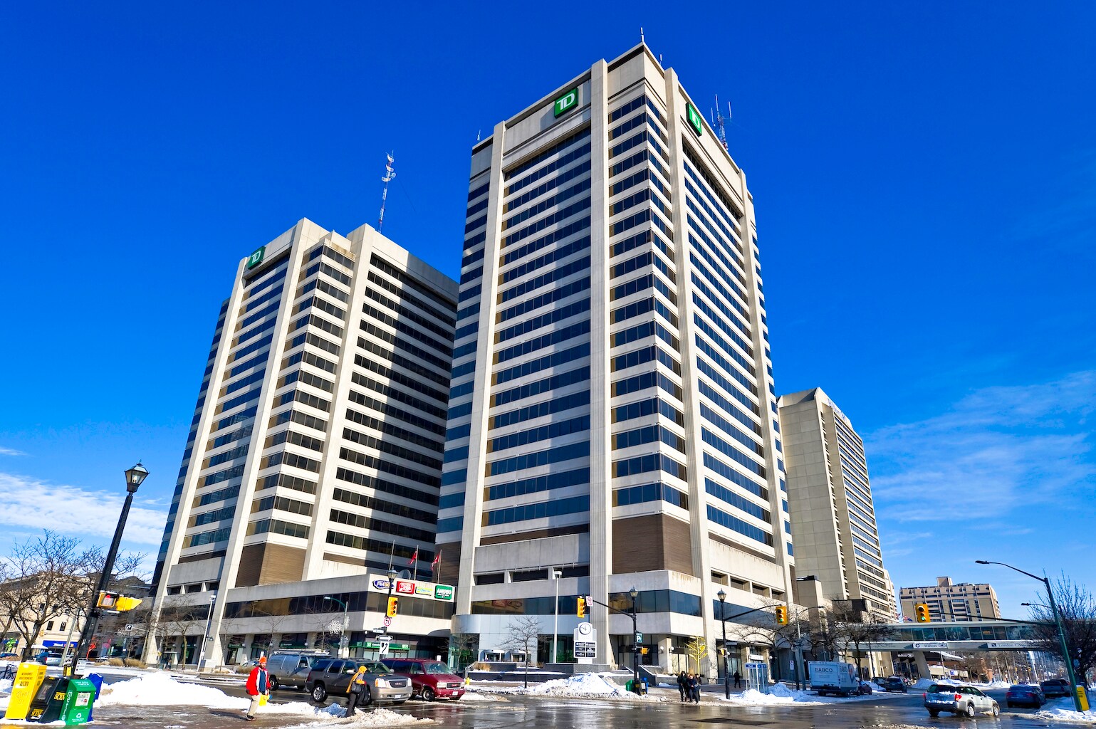 380 Wellington St, London, ON à louer Photo du bâtiment- Image 1 de 18