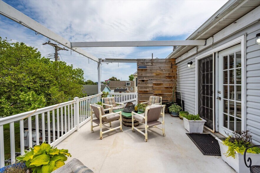 38967 Willow Ln, Fenwick Island, DE à vendre - Photo du bâtiment - Image 2 de 27