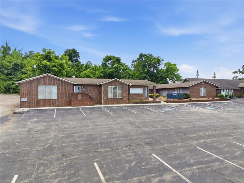 1633 W Morris Blvd, Morristown, TN for sale - Building Photo - Image 3 of 8