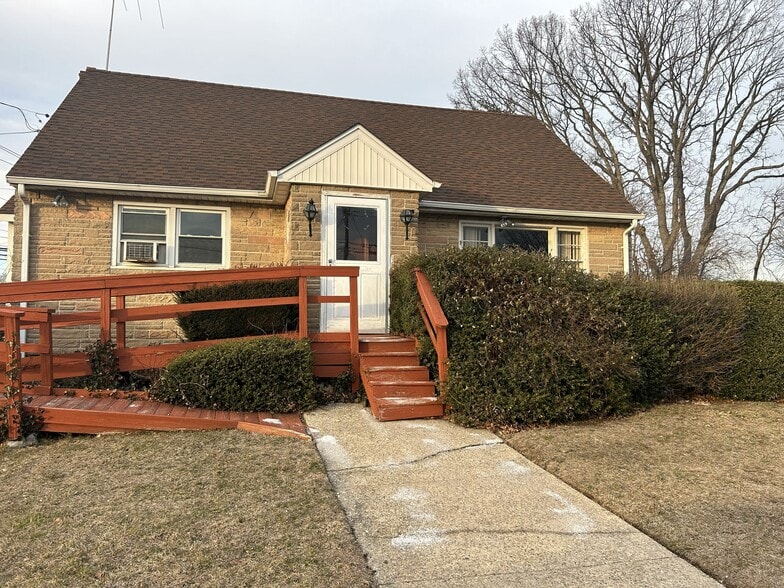 1173 Bellmore Rd, North Bellmore, NY for sale - Building Photo - Image 2 of 5