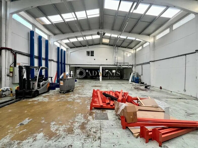 Flex in Argenteuil for lease - Interior Photo - Image 3 of 9