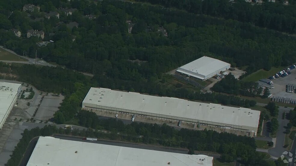 1255 Terminus Dr, Lithia Springs, GA à louer - Vidéo aérienne - Image 2 de 12