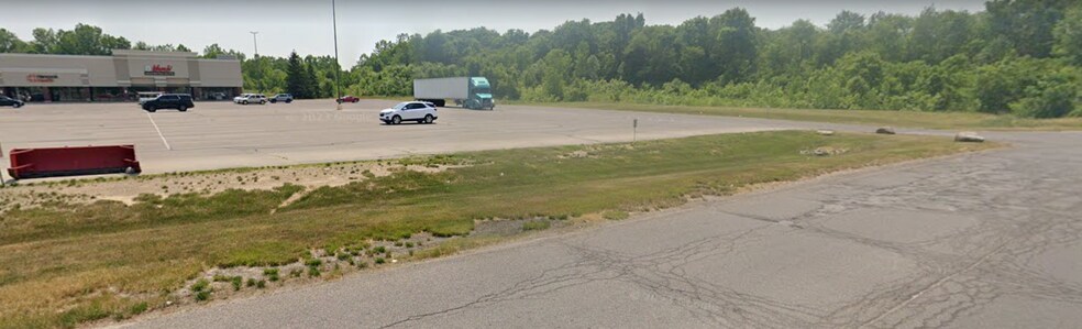 State Road 9, Greenfield, IN à vendre - Photo du bâtiment - Image 2 de 2