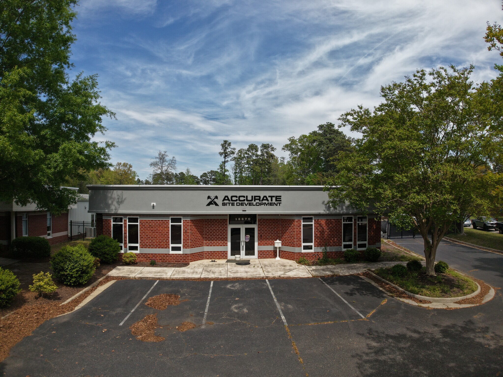 12670 Patrick Henry Dr, Newport News, VA à louer Photo du bâtiment- Image 1 de 3