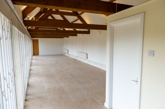 Charlton Park, Malmesbury for lease Interior Photo- Image 2 of 5