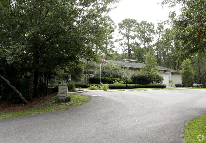 14 Palmetto Business Park Rd, Hilton Head Island, SC à vendre - Photo principale - Image 2 de 22