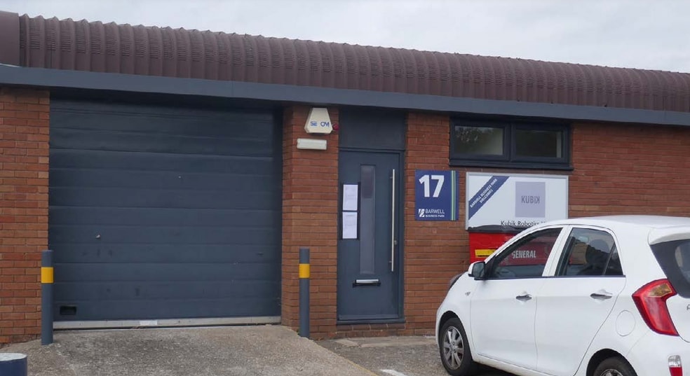 Leatherhead Rd, Chessington for lease - Building Photo - Image 2 of 2