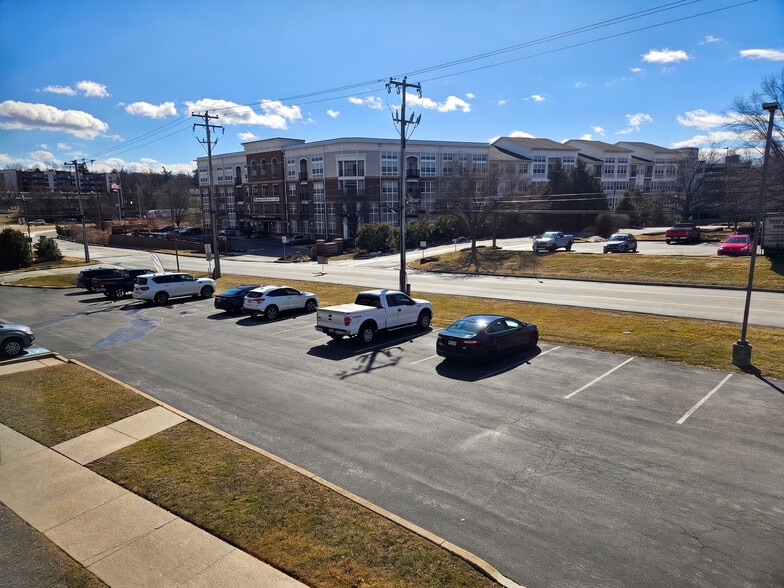 893 S Matlack St, West Chester, PA for lease - Building Photo - Image 3 of 17