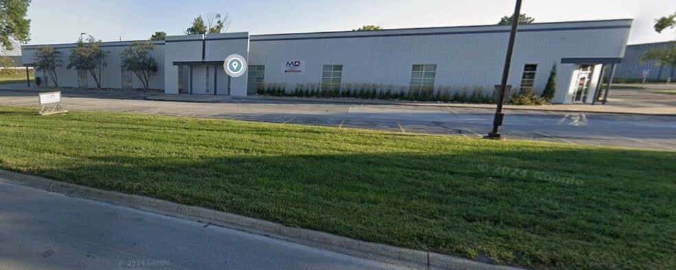 6210 Abbott Dr, Omaha, NE for sale - Building Photo - Image 1 of 15