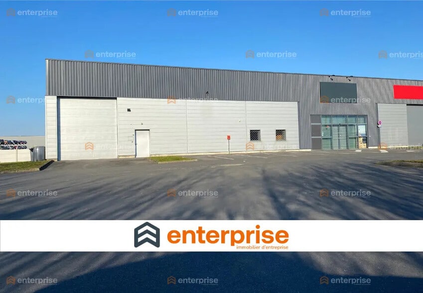 Flex in Seclin for lease - Building Photo - Image 1 of 1