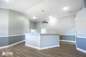 328 Highland Park Dr, Richmond, KY for lease Interior Photo- Image 2 of 13