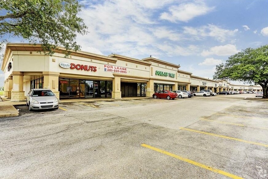 8787 W Bellfort St, Houston, TX for lease - Building Photo - Image 2 of 4