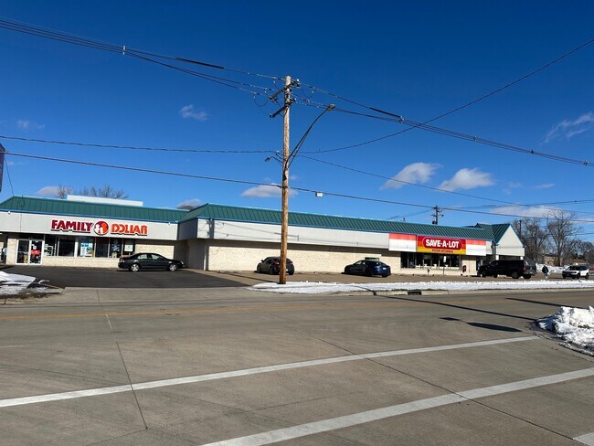 More details for 1001-1105 Derby St, Pekin, IL - Multiple Space Uses for Lease